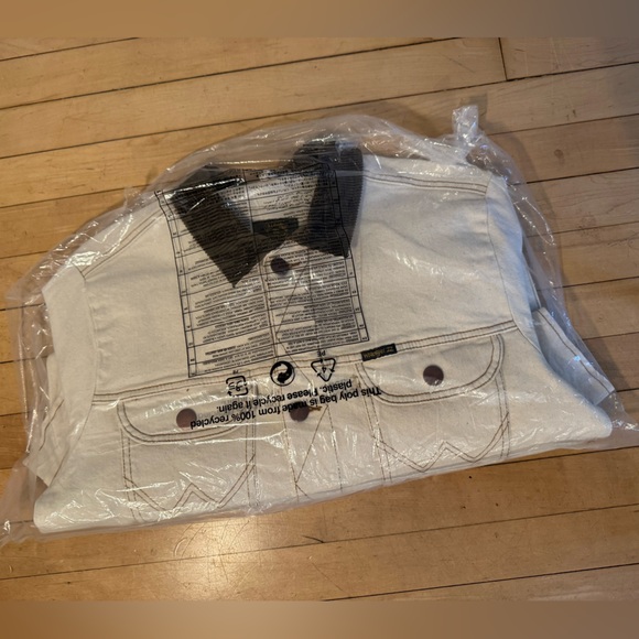 NWT Wrangler x Billabong Denim Jacket Men’s Large - Picture 5 of 5